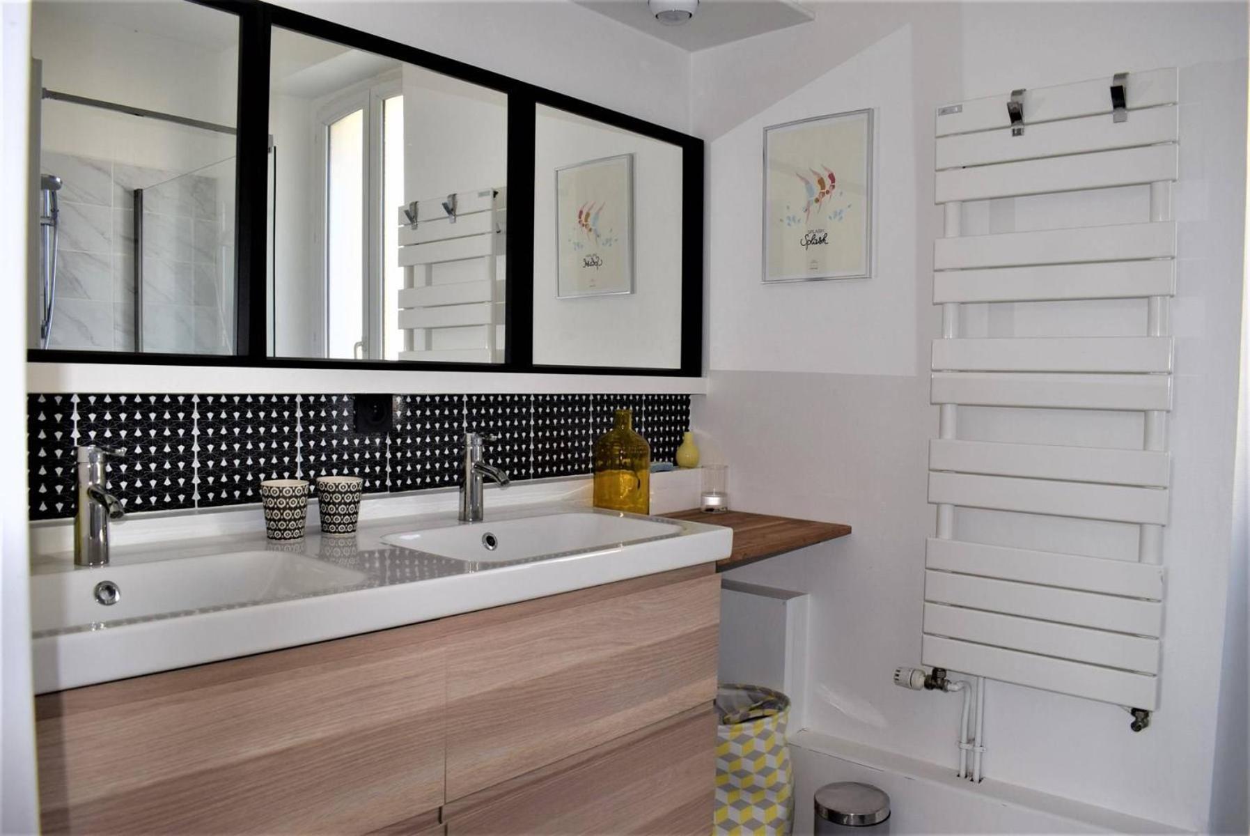Superbe Maison 4 Etoiles Pour 8 Pers Avec Piscine Sur Le Port De - Ref 873 Villa