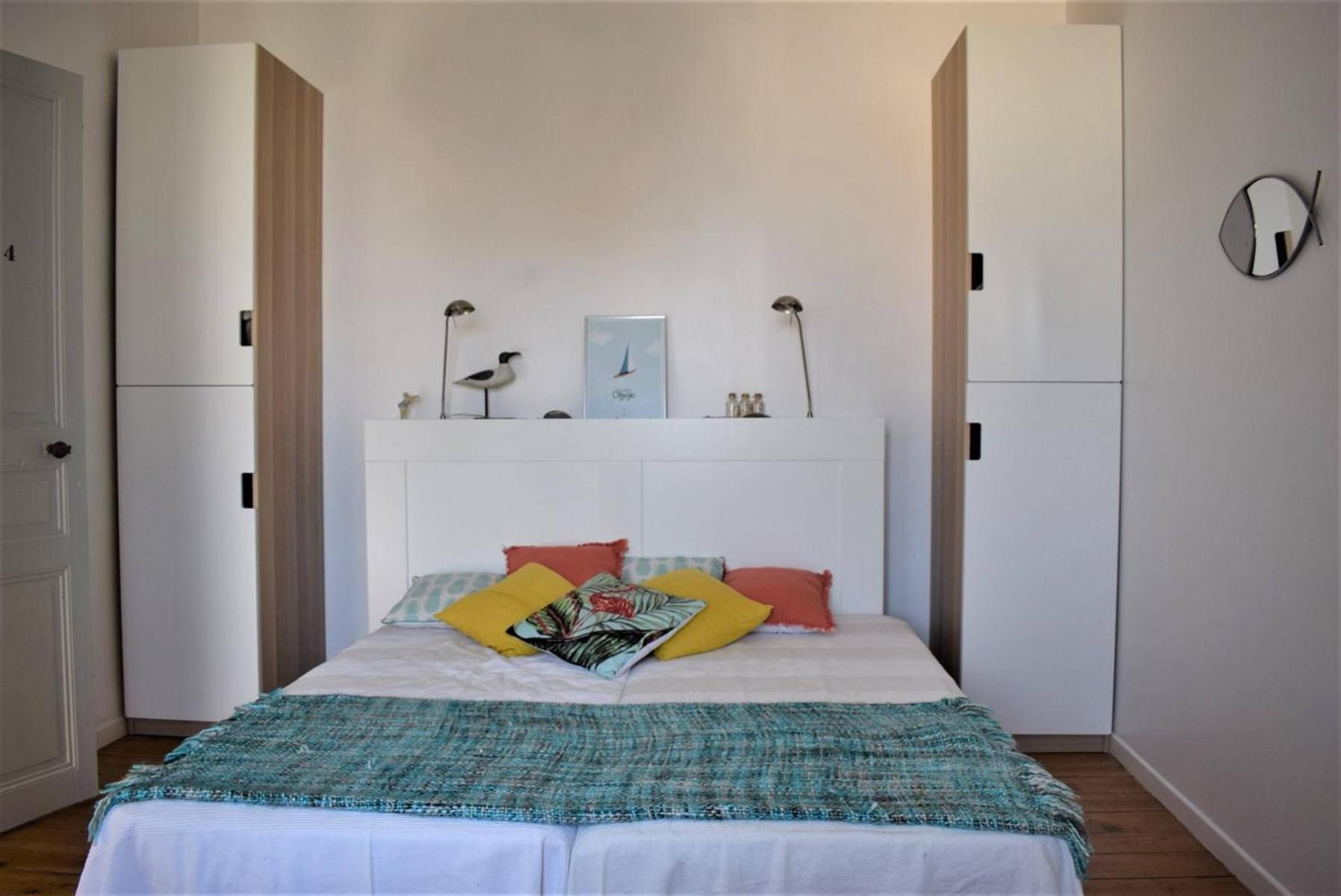 Superbe Maison 4 Etoiles Pour 8 Pers Avec Piscine Sur Le Port De - Ref 873 Villa *